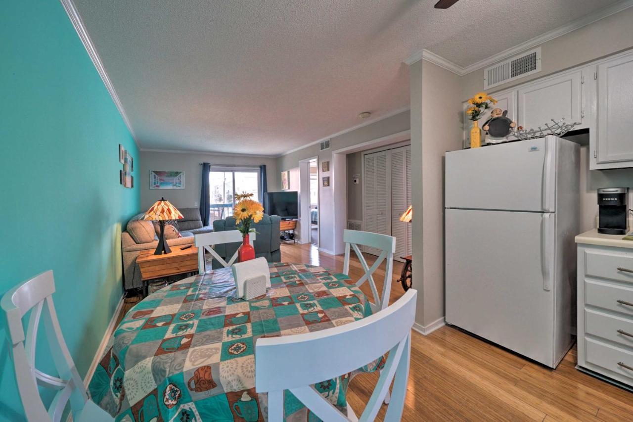 Condo With Balcony And Pool Walk To 2 Beach Accesses! Каролина Бийч Екстериор снимка