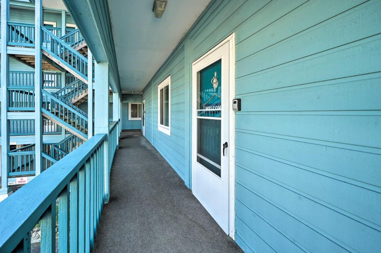 Condo With Balcony And Pool Walk To 2 Beach Accesses! Каролина Бийч Екстериор снимка